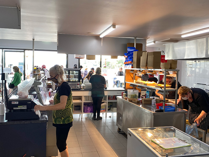 Busy Seafood Outlet & Takeaway in Far South Coast NSW thumbnail 4