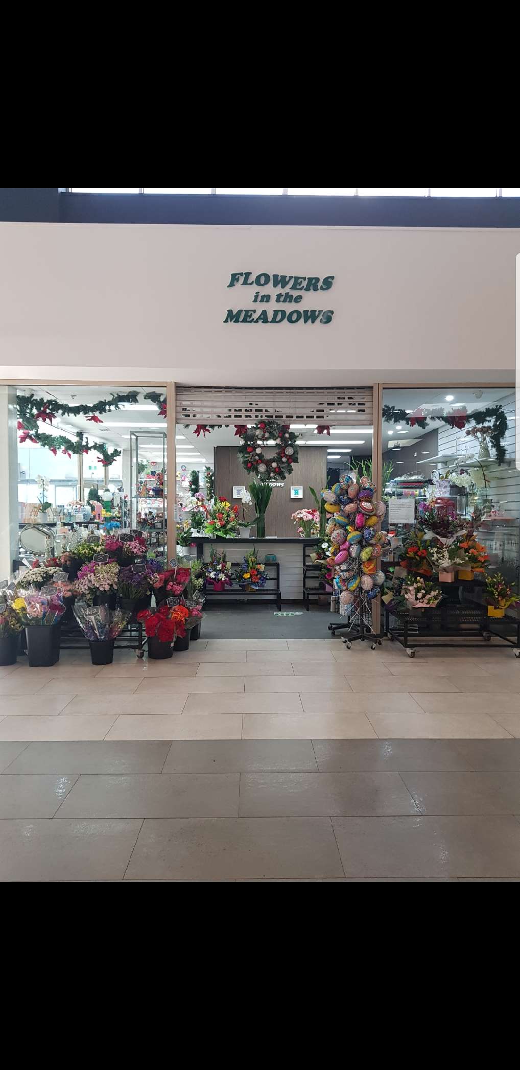 High Profit Florist In a Busy Shopping Centre image 1