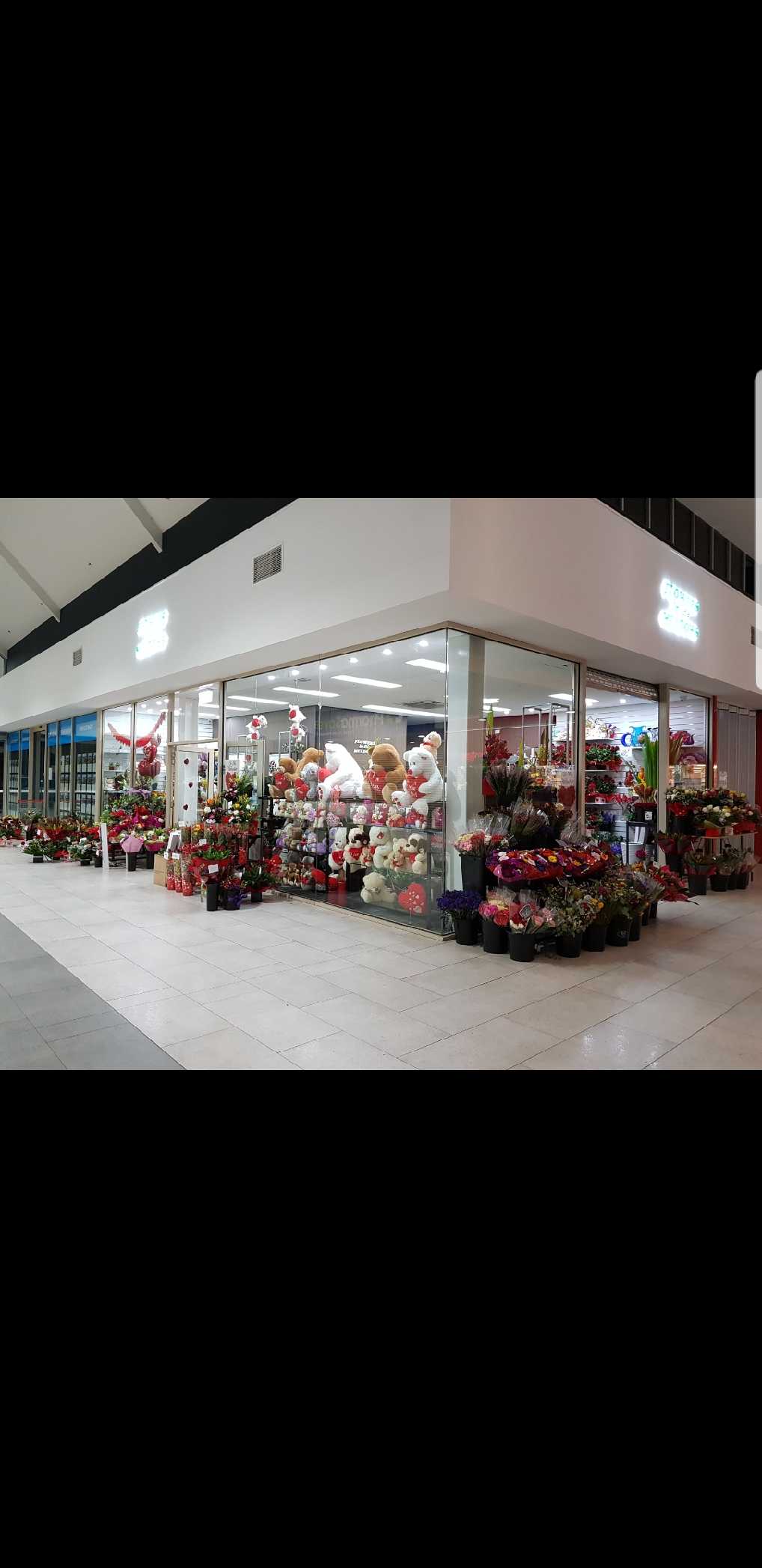 High Profit Florist In a Busy Shopping Centre image 5