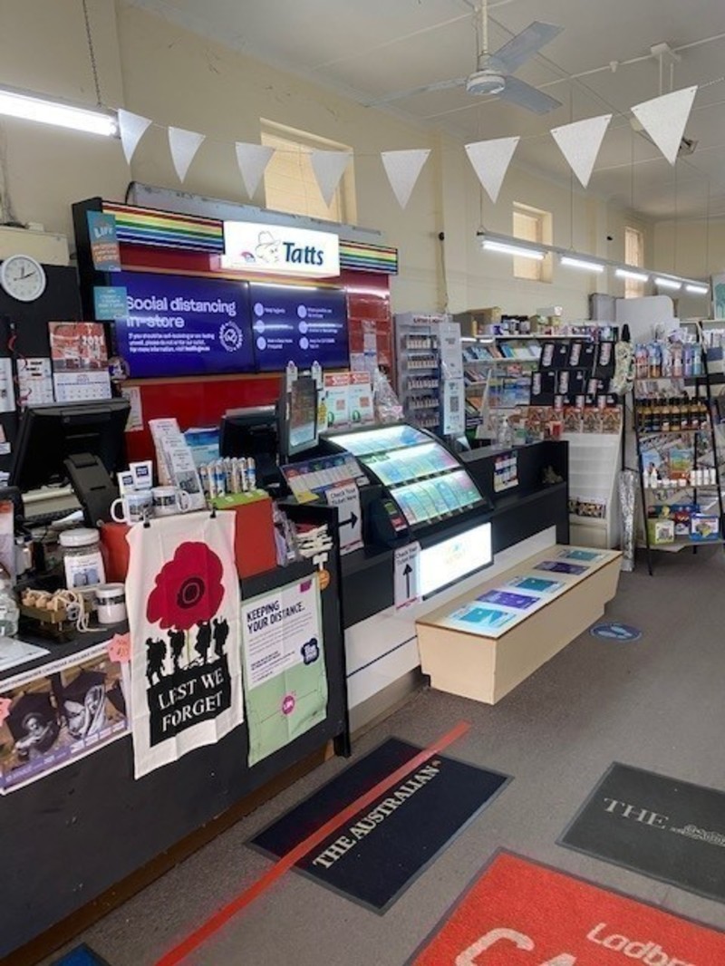 Popular Newsagency in prime position offers lifestyle change. image 3