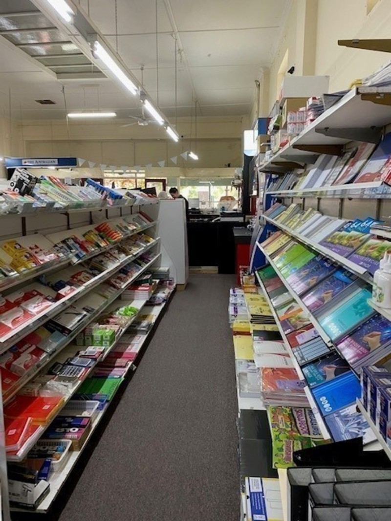 Popular Newsagency in prime position offers lifestyle change. thumbnail 6